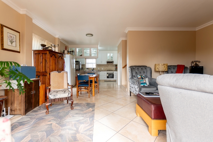 3 Bedroom Property for Sale in Laaiplek Western Cape